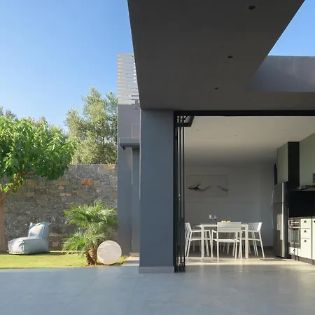Vila The Aqua